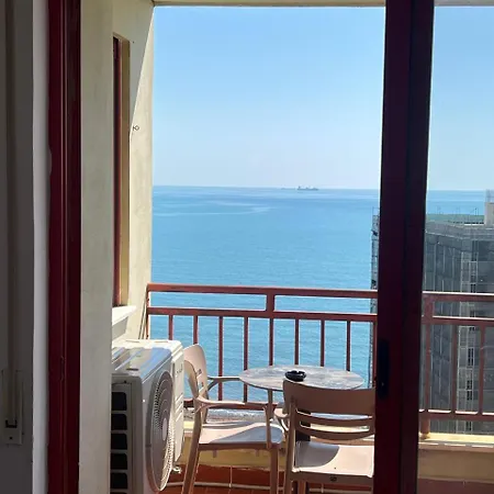 Apartman Casa Del Mar 2-sea View Vollga, 2br *